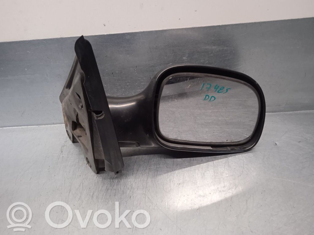 Chrysler Voyager Front door electric wing mirror 