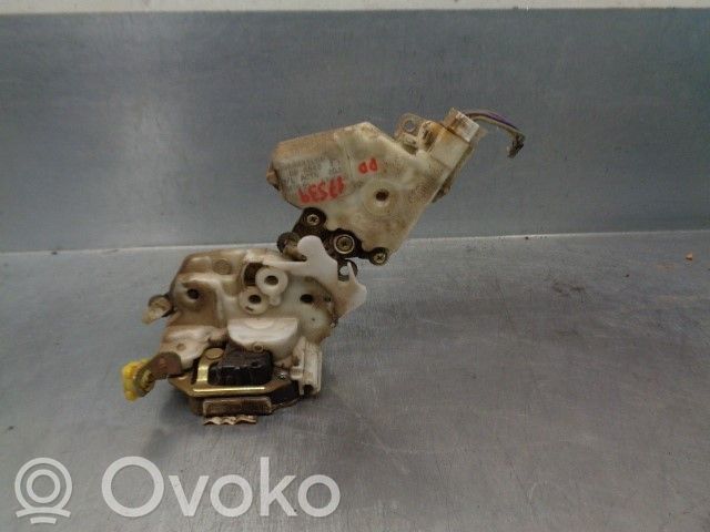 Nissan Terrano Front door lock 