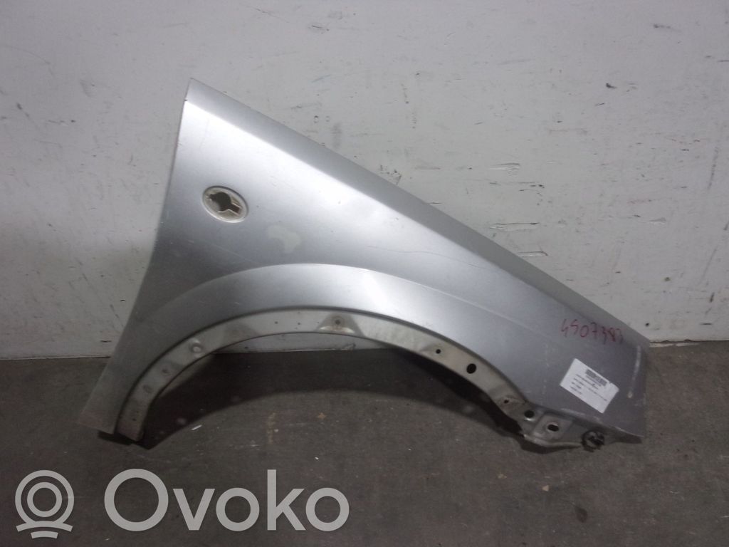 Opel Corsa C Sparnas 