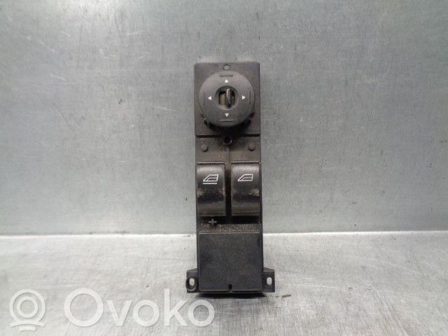Interruptor del elevalunas eléctrico   3M5T14529CD