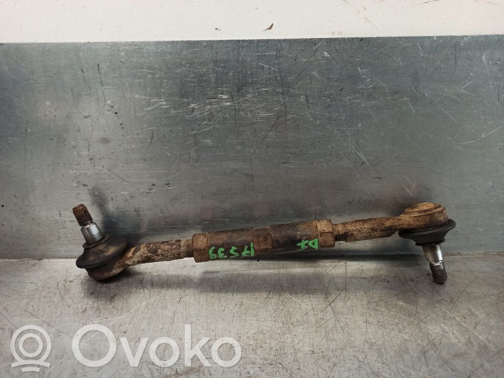 Nissan Terrano Etutukivarsi 