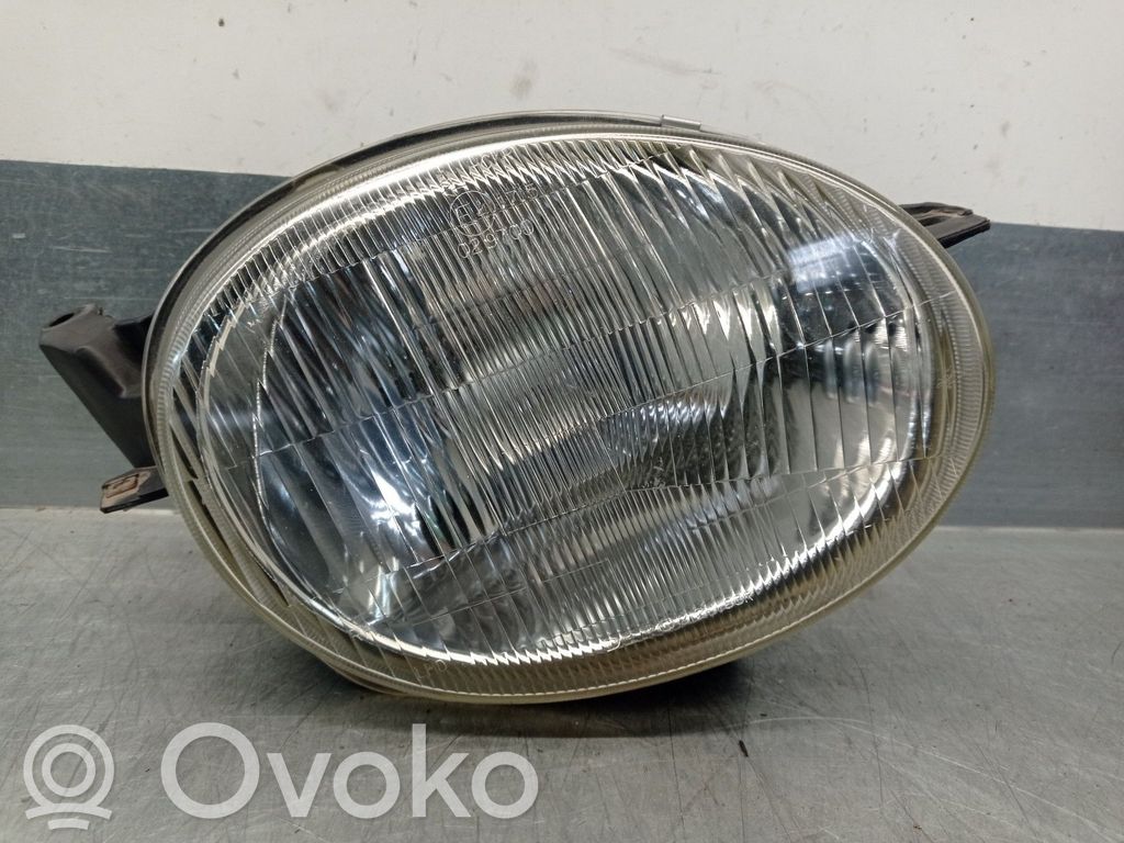 Toyota Corolla E110 Headlight/headlamp 