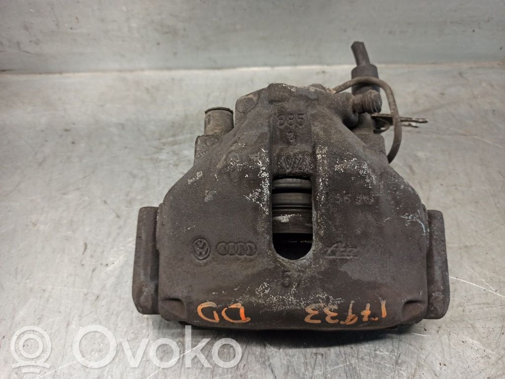 Audi A4 S4 B5 8D Etujarrusatula 
