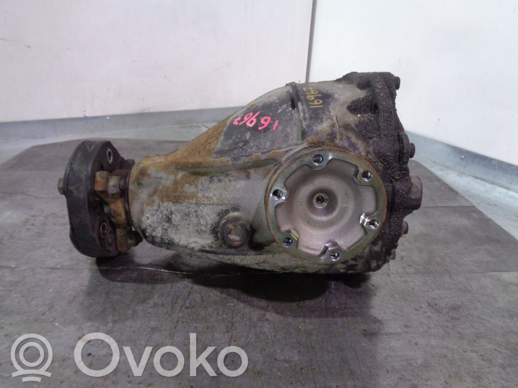 Mercedes-Benz E W210 Tylny mechanizm różnicowy 
