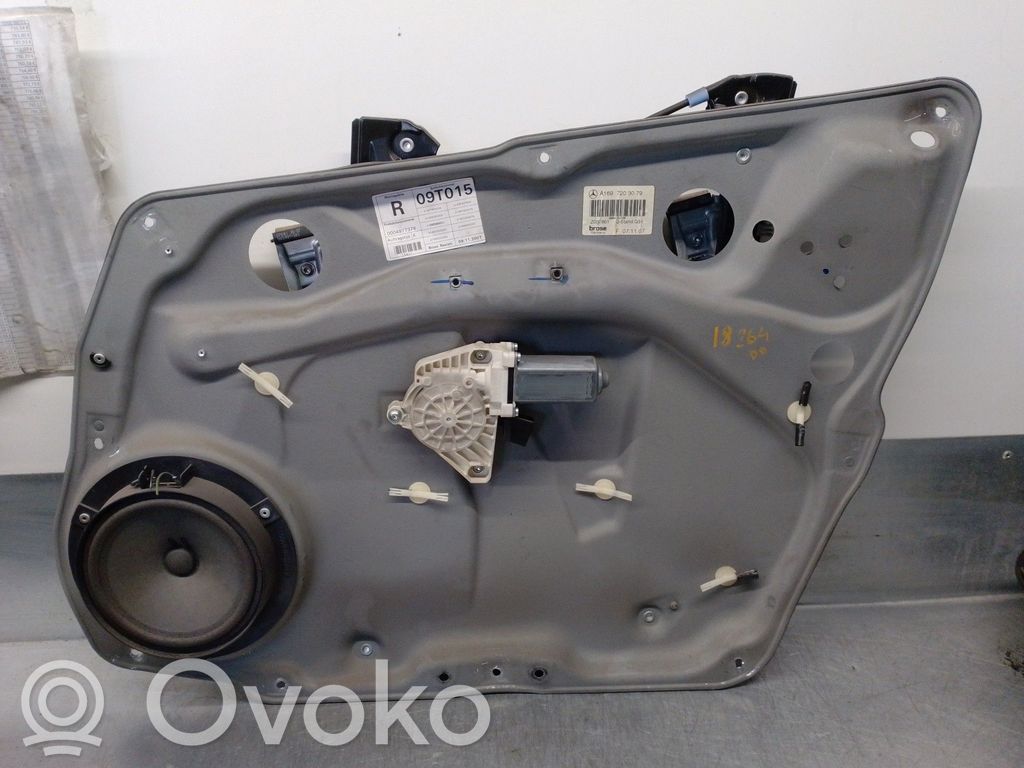 Mercedes-Benz A W169 Alzacristalli elettrico della portiera anteriore 