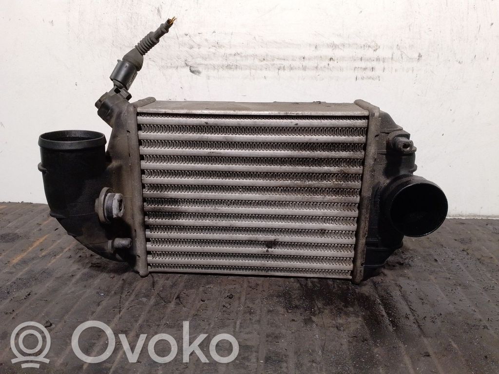 Interkūlerio radiatorius   059145805,157562013,LR