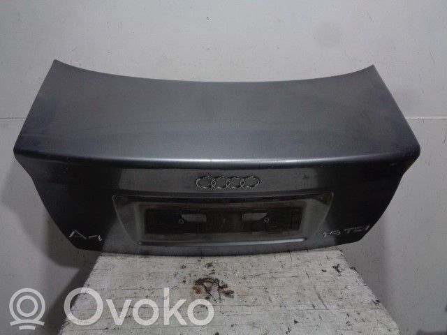 Audi A4 S4 B5 8D Portellone posteriore/bagagliaio 