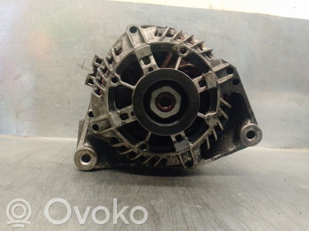Opel Omega B1 Generator/alternator 