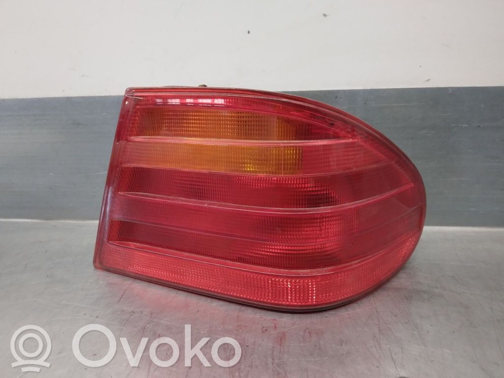 Mercedes-Benz E W210 Luci posteriori 