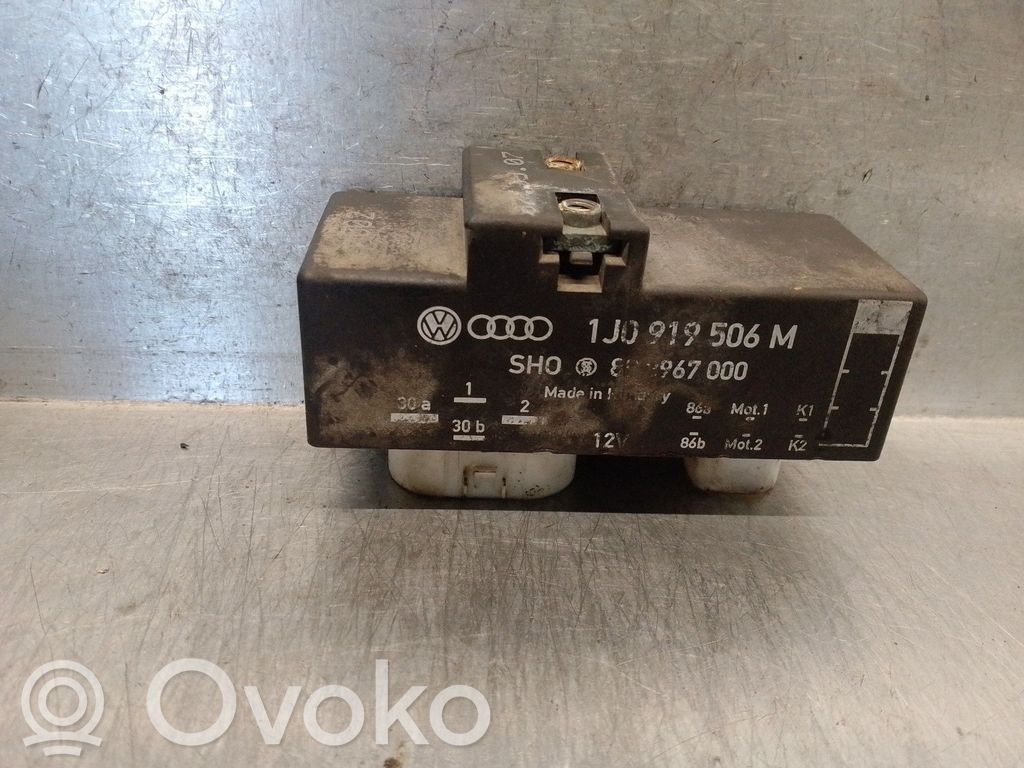 Volkswagen Polo IV 9N3 Relè preriscaldamento candelette 