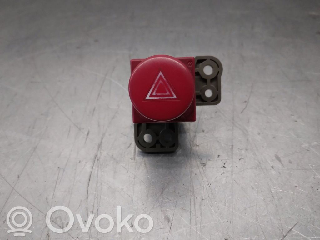Subaru Legacy Hazard light switch 