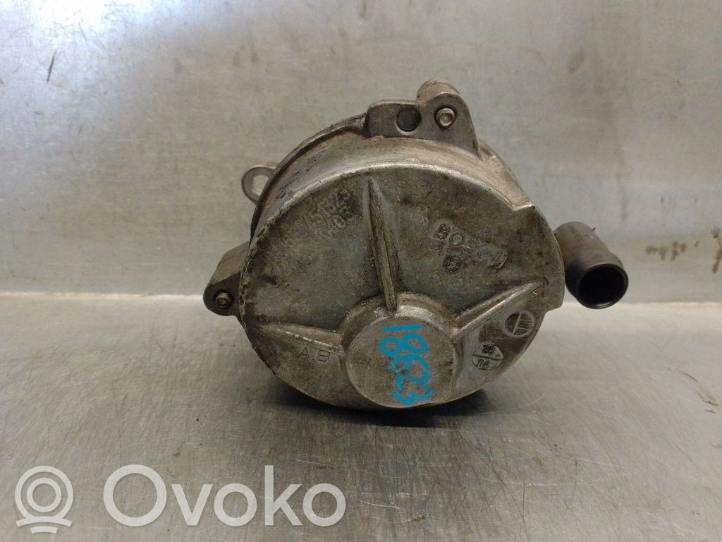 Pompa podciśnienia / Vacum   163354368,2B181004,BOSCH