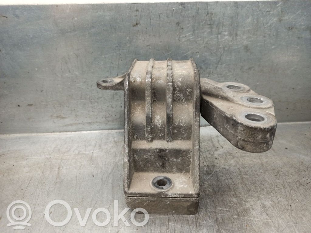 Wspornik / Mocowanie silnika   5684087