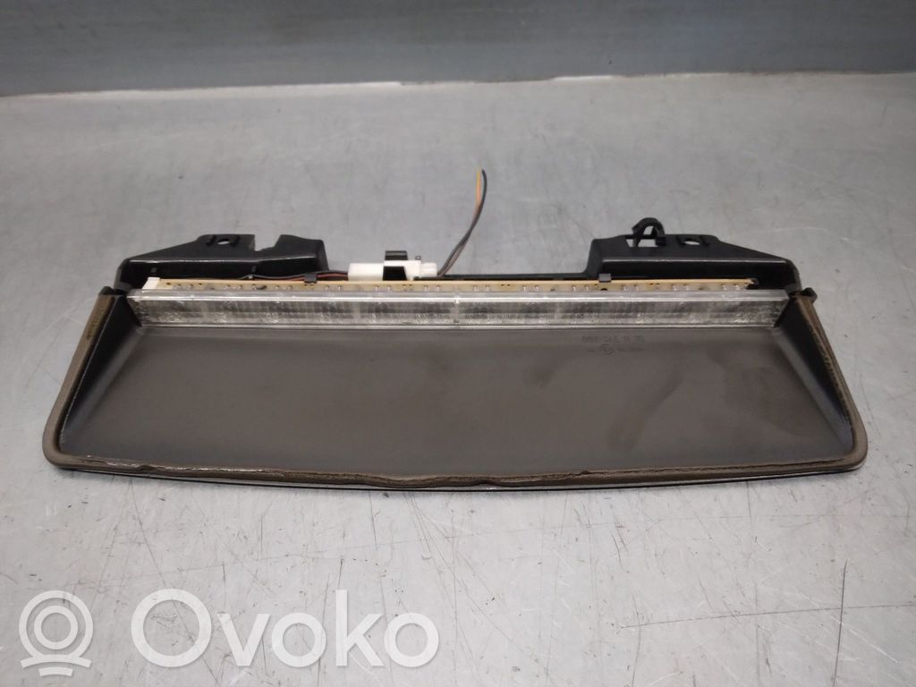 Jaguar X-Type Third/center stoplight 