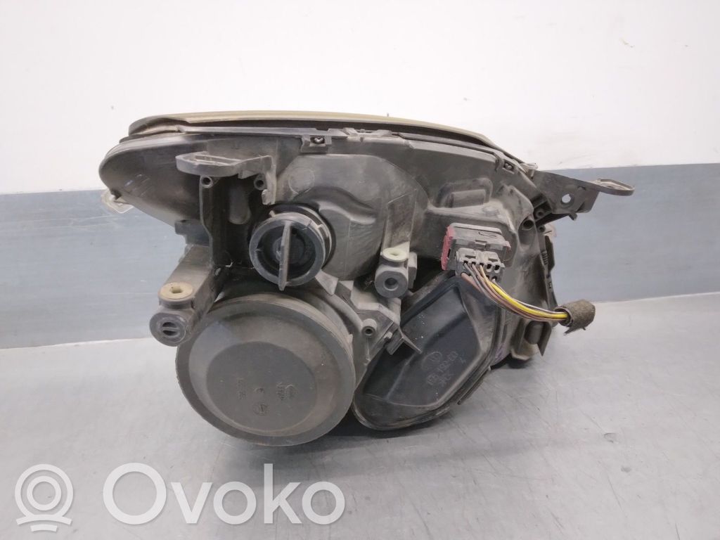 Opel Vectra C Priekšējais lukturis 