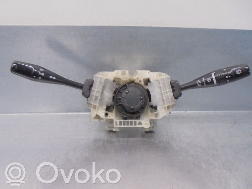 Interruptor de control del panel de luces   MR329530,17B287