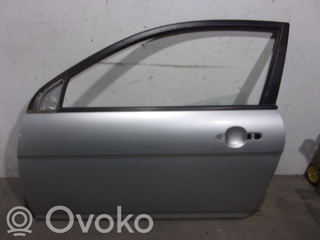 Hyundai Accent Puerta delantera 