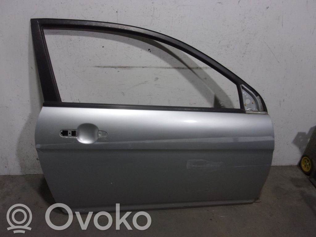Hyundai Accent Puerta delantera 