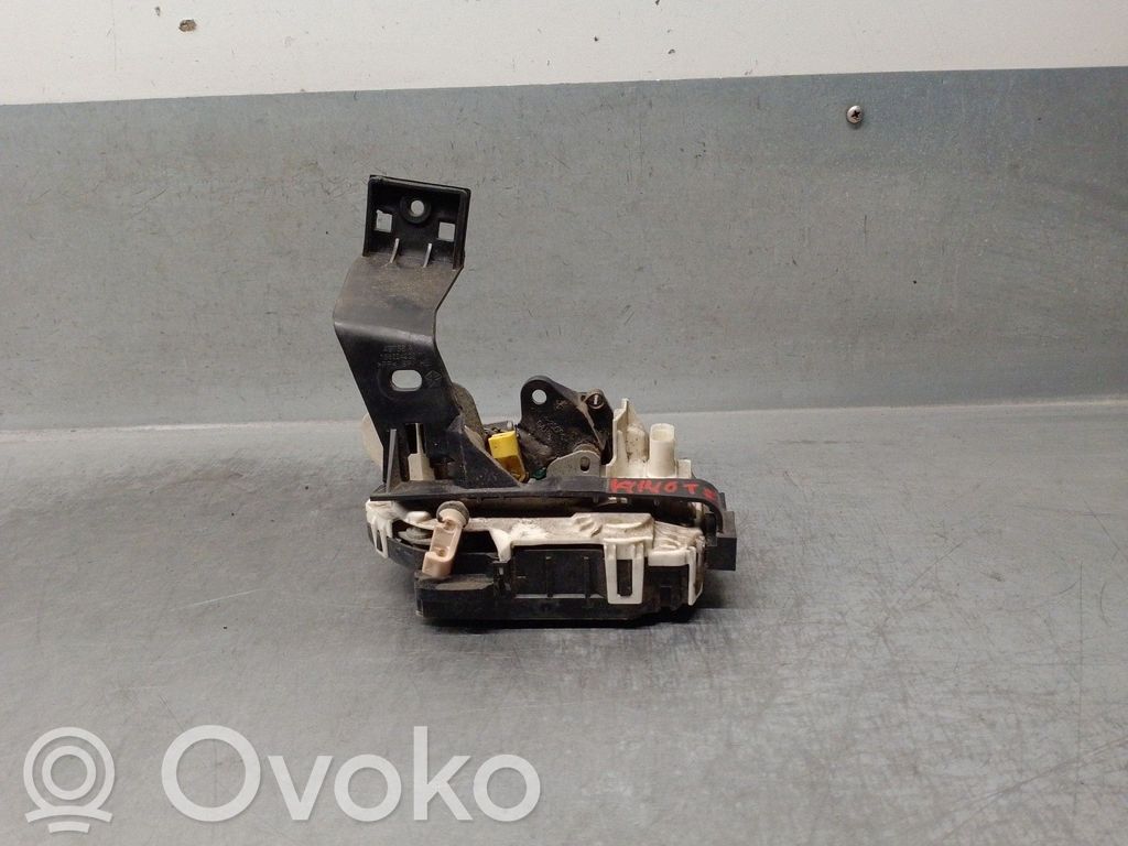 Dodge Caliber Takaoven lukko 