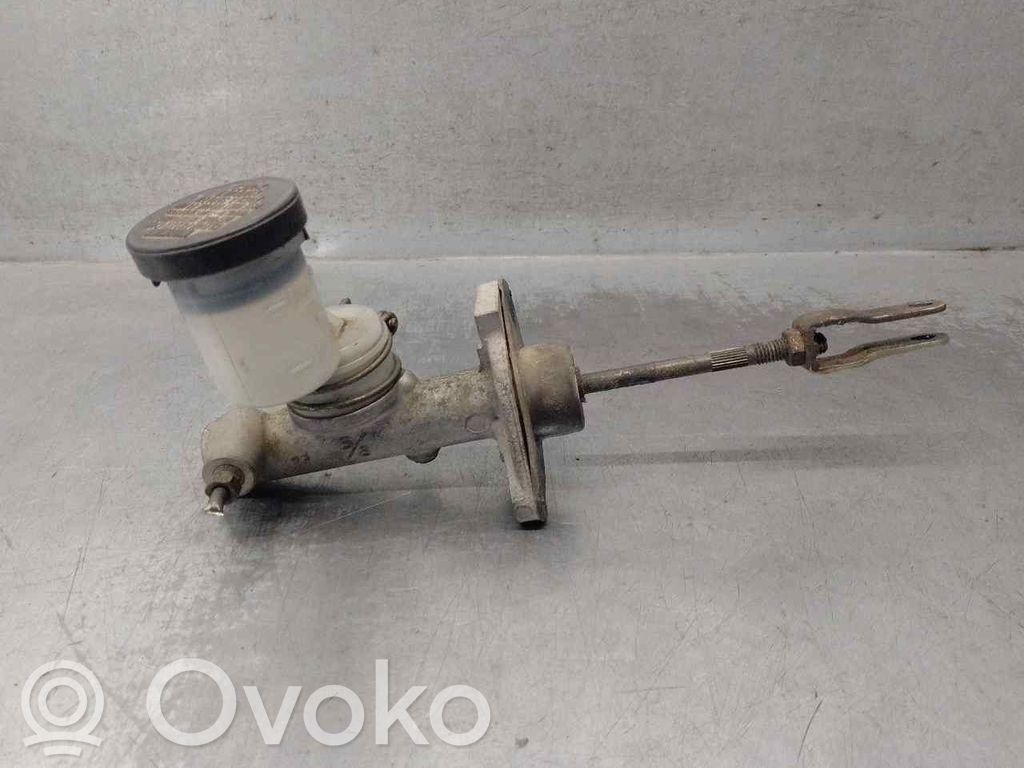 Nissan Vanette Pedał sprzęgła 