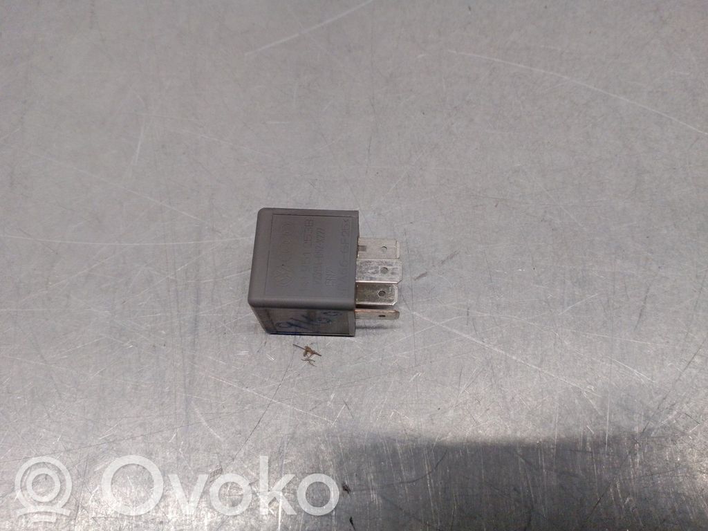 Seat Toledo II (1M) Módulo de fusible 