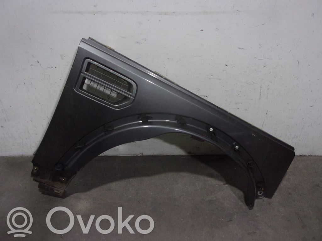 Land Rover Discovery 3 - LR3 Aripă