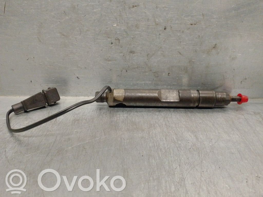 Volkswagen Passat Alltrack Wtryskiwacz paliwa 