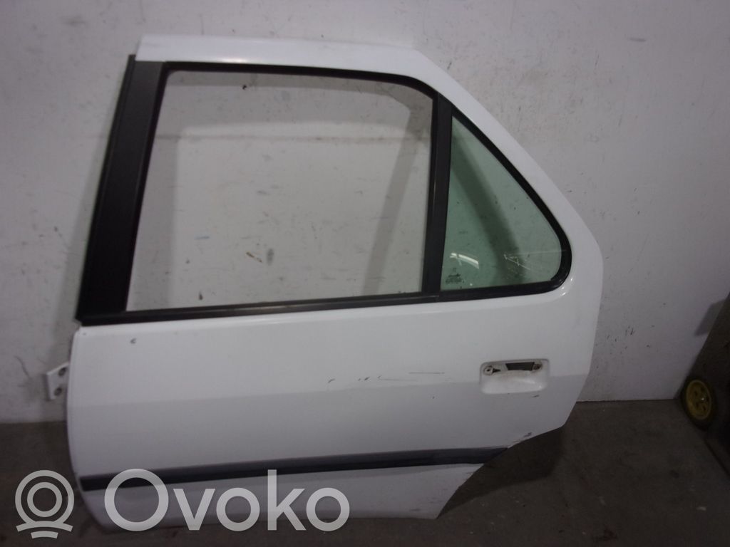 Peugeot 306 Galinės durys 