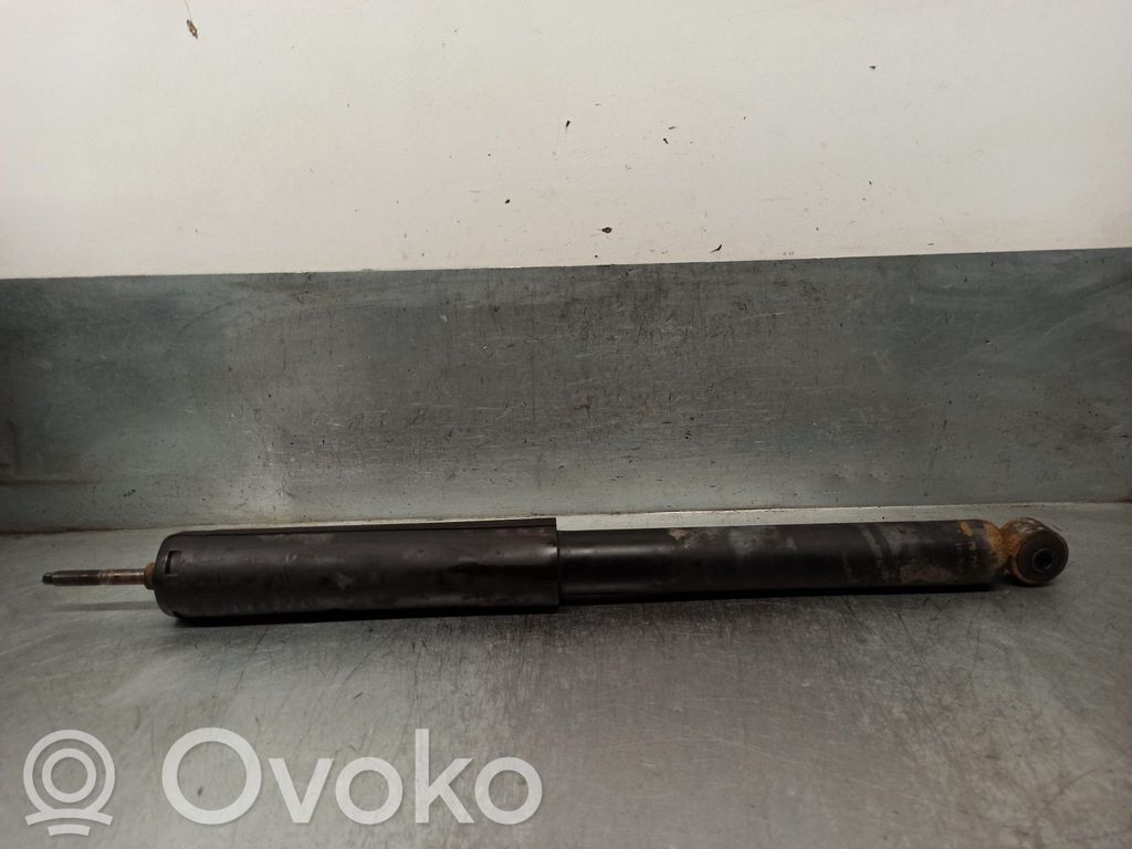 Opel Kadett E Takaiskunvaimennin 