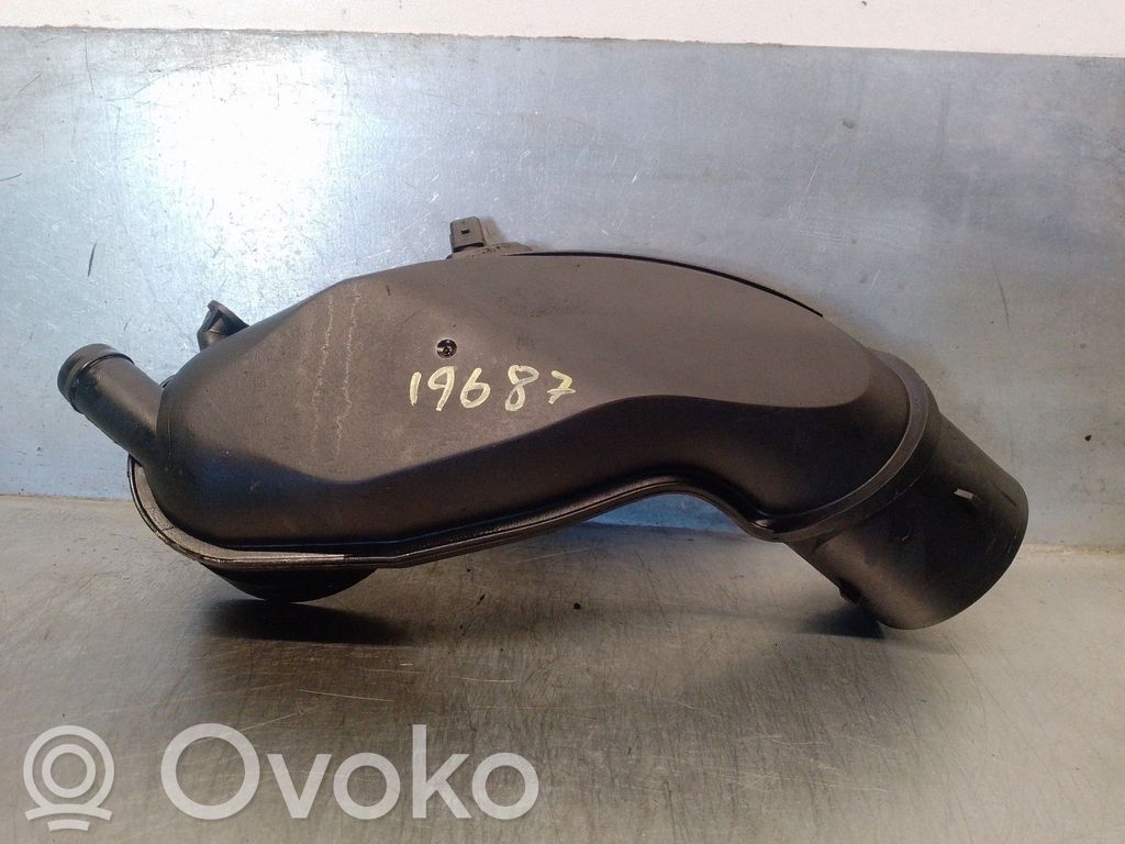 Audi A6 Allroad C5 Ilmastointilaitteen putki (A/C) 