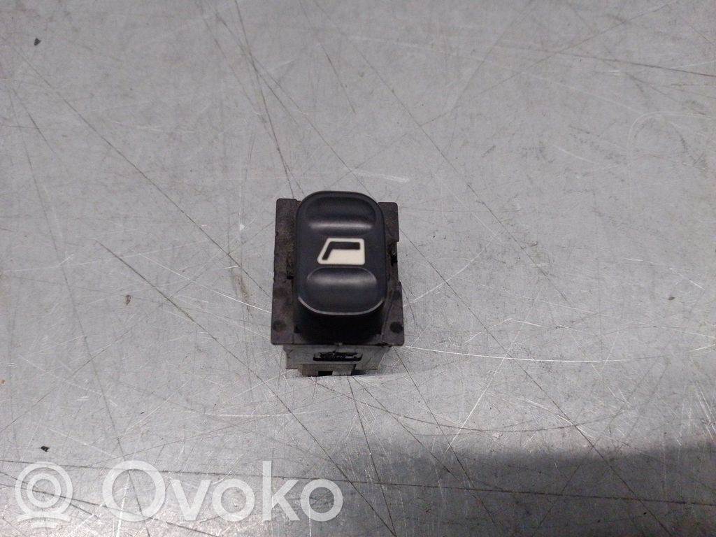 Peugeot 406 Electric window control switch 