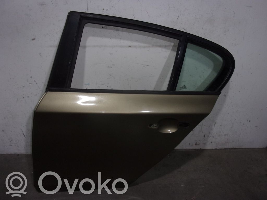 Galinės durys   41525A2A383,BEIGE,5PUERTAS
