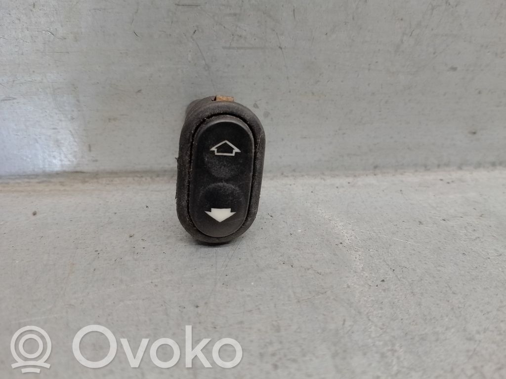 Ford Fiesta Electric window control switch 