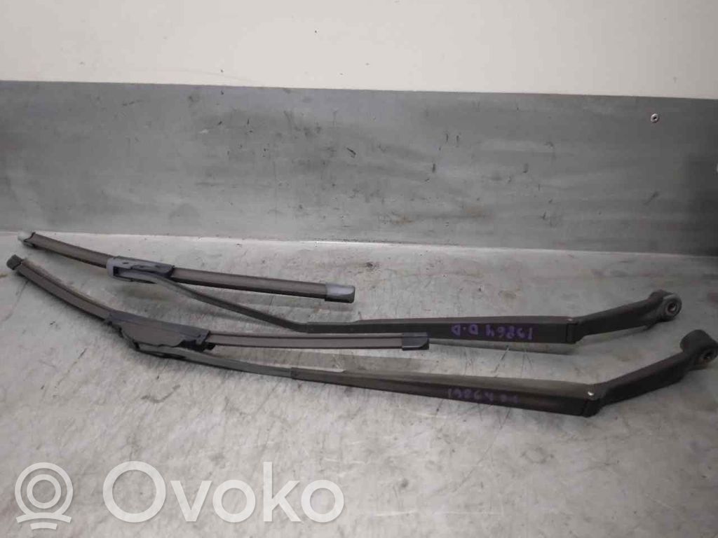 Ramię wycieraczki szyby przedniej / czołowej   3831060G20,3831060G30