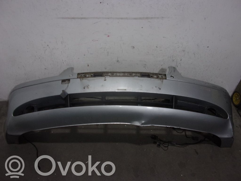 BMW 7 E65 E66 Priekinis bamperis 