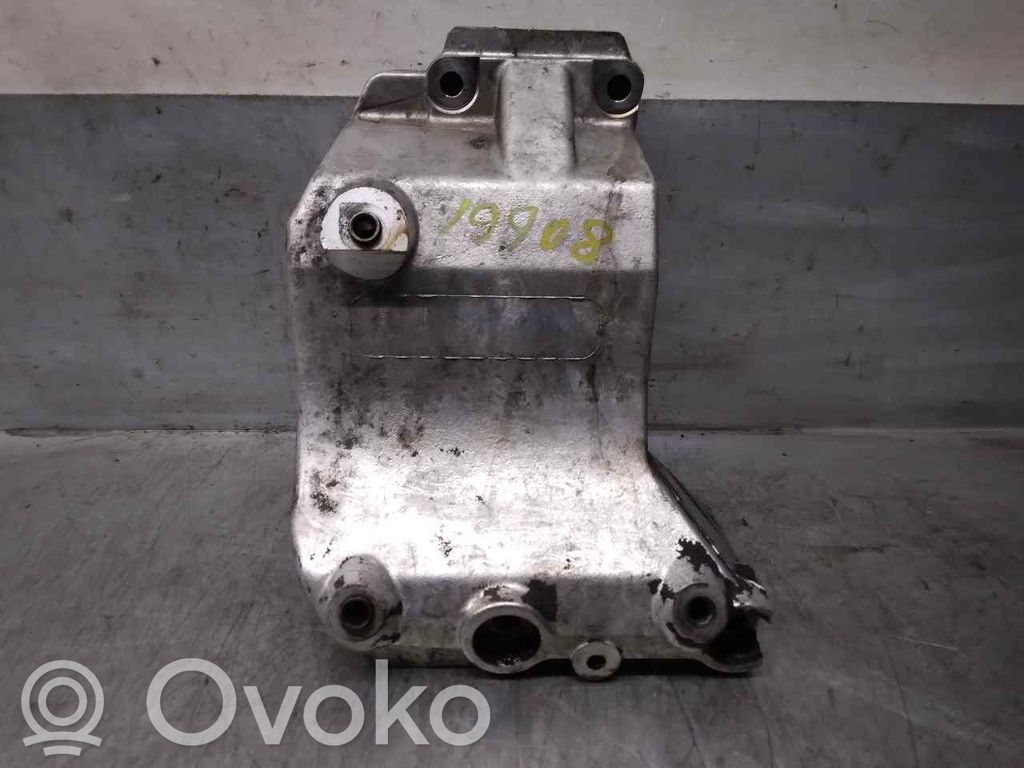 Alfa Romeo 156 Engine mount bracket 