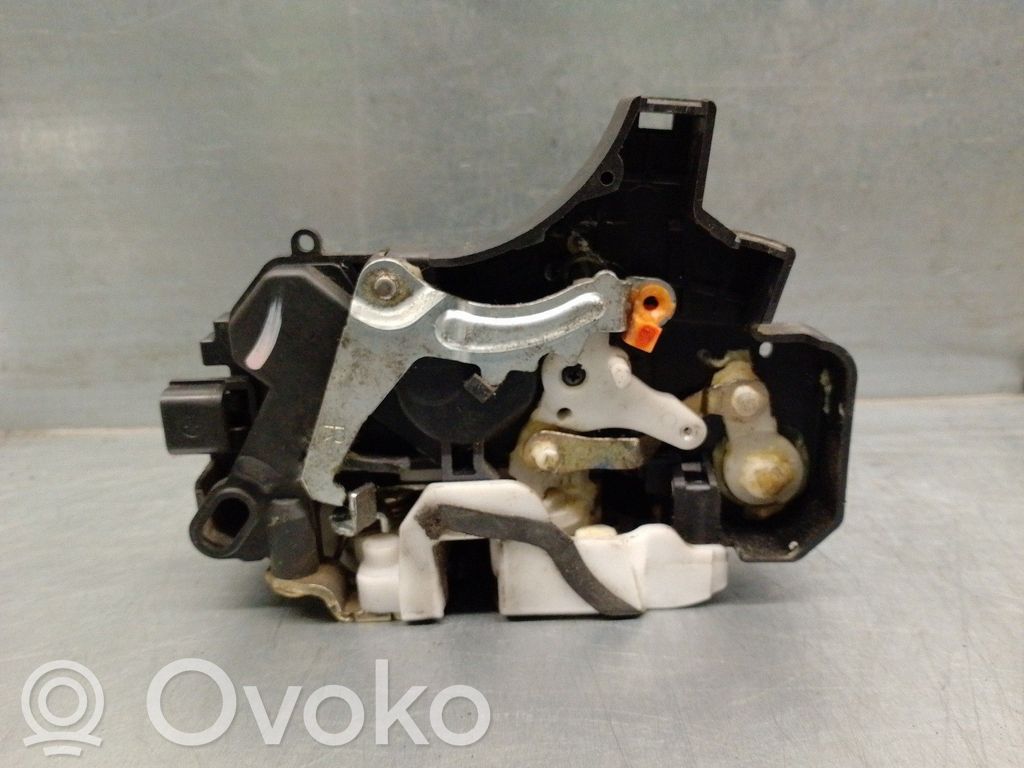 Mitsubishi Colt Etuoven lukko 
