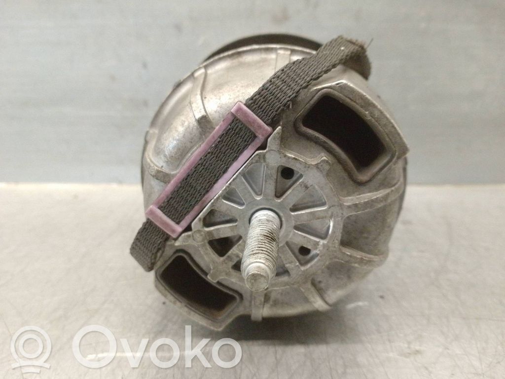 Jaguar S-Type Engine mount bracket 