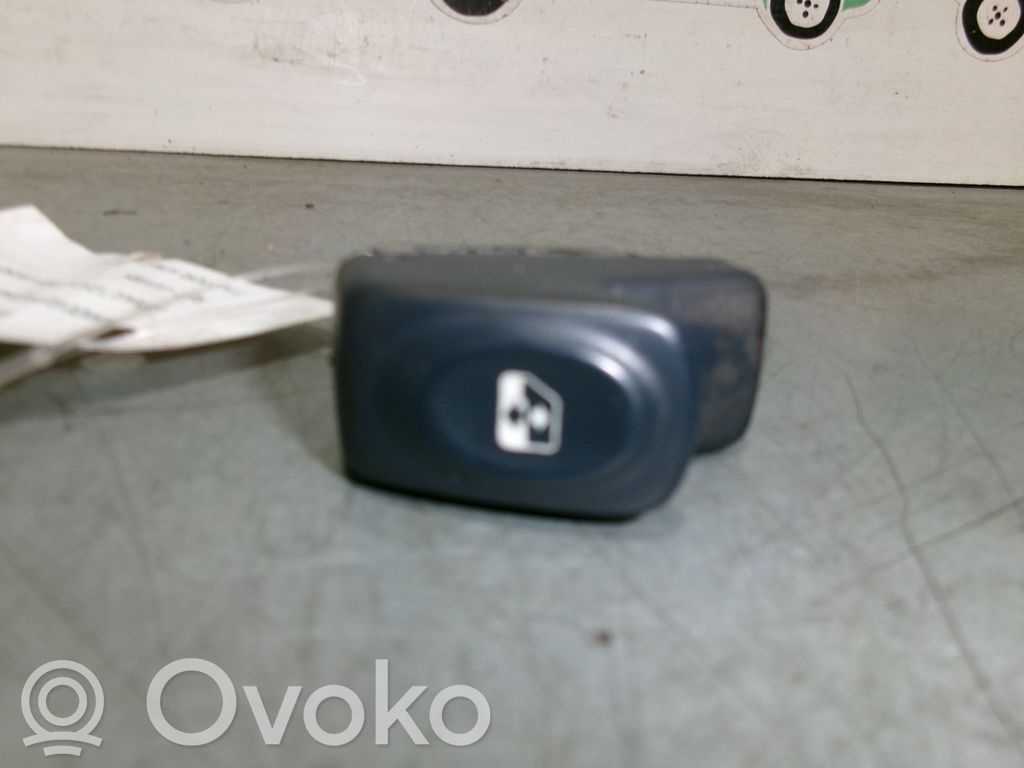 Renault Clio II Electric window control switch 