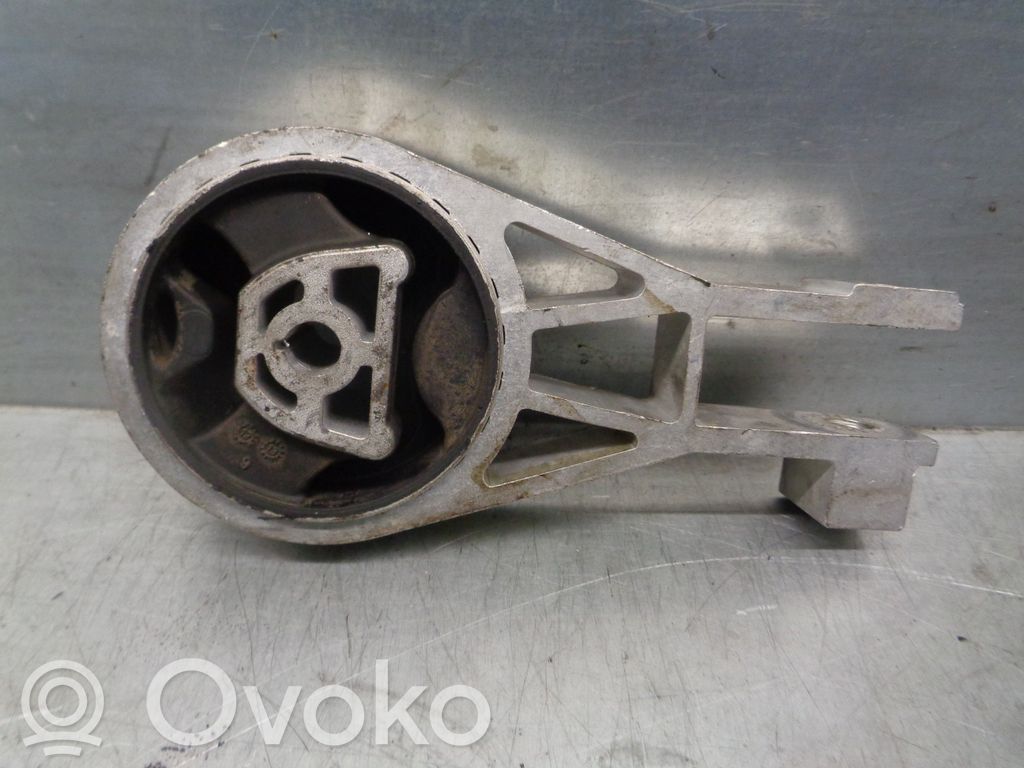 Engine mount bracket   5684206
