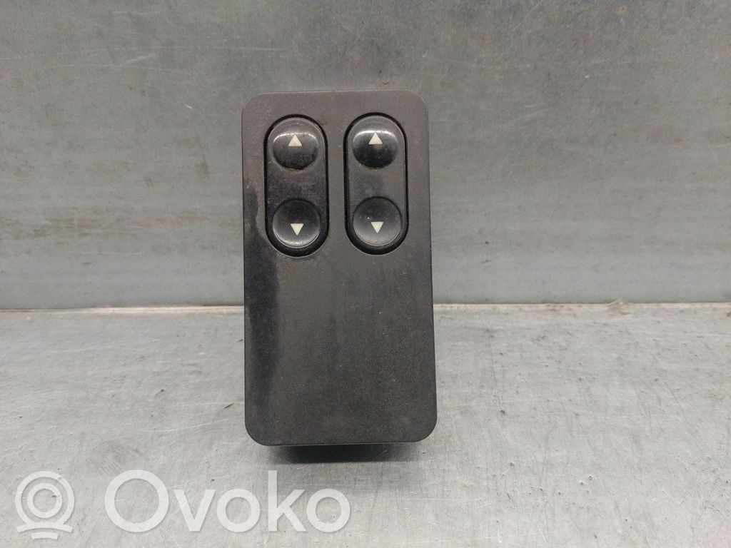 Przyciski szyb   182295180