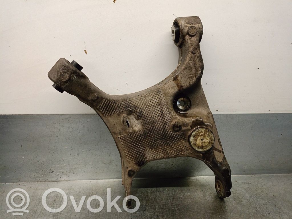 Rear control arm   33326753109