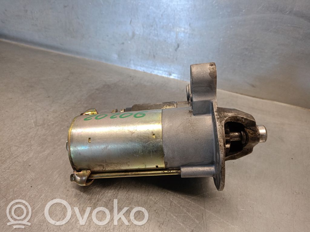Starter motor   2109635