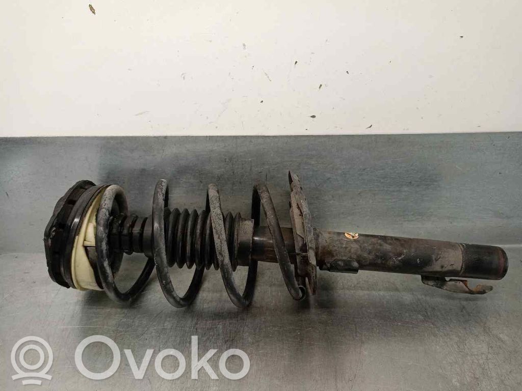 Amortyzator osi przedniej ze sprężyną   8200335187,03061000655,KYB