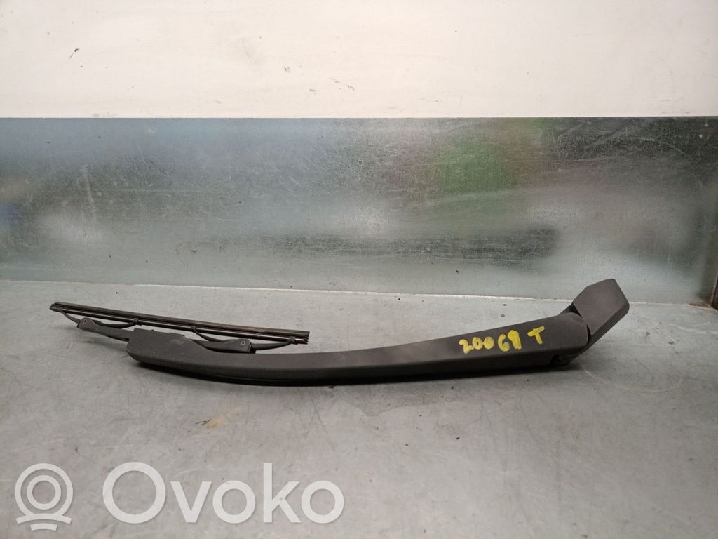 Honda FR-V Ramię wycieraczki szyby tylnej 