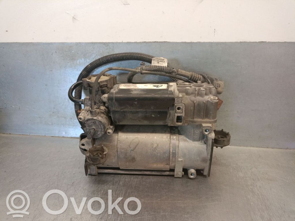 Audi A8 S8 D2 4D Air suspension compressor/pump 