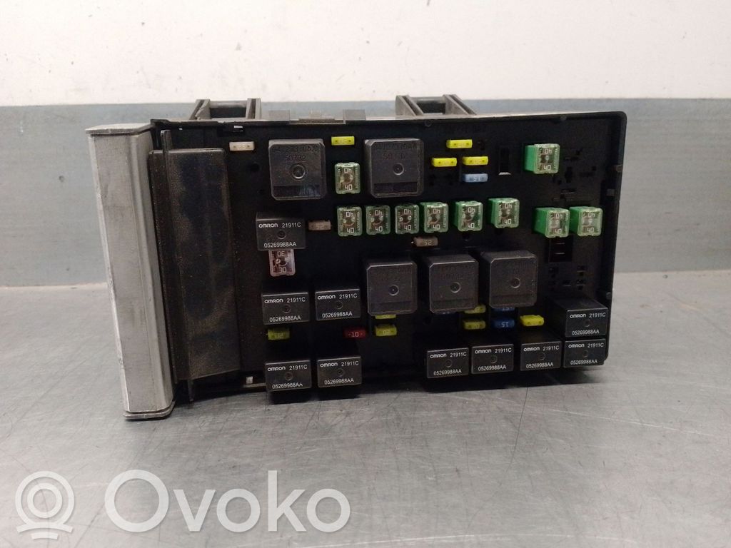Chrysler Voyager Juego de caja de fusibles 