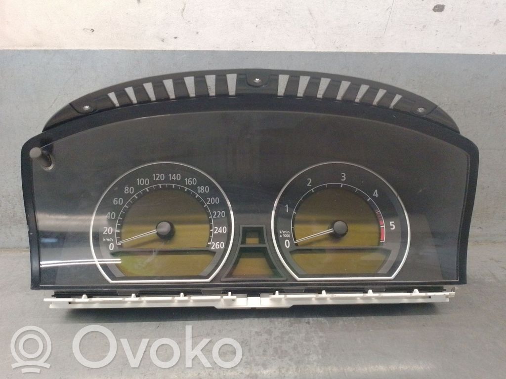 BMW 7 E65 E66 Nopeusmittari (mittaristo) 