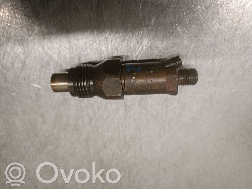 Peugeot 405 Fuel injector 