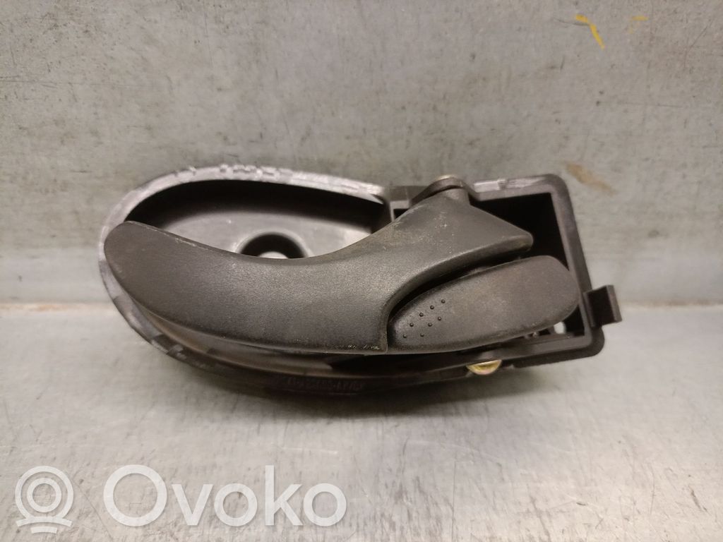 Ford Focus Manecilla interna puerta trasera 